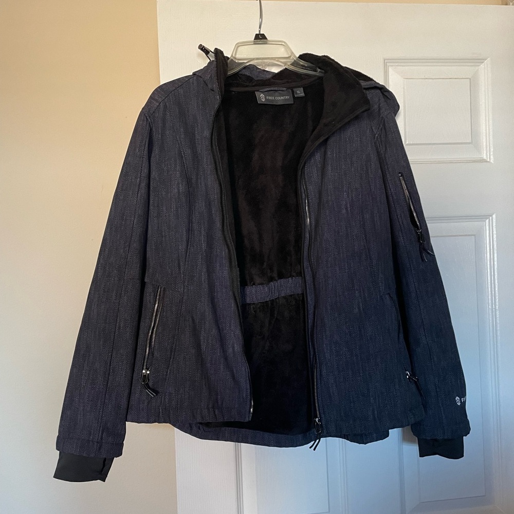 NWOT Free Country Hooded Lightweight Navy Blue Jacket